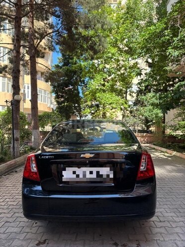 Chevrolet Lacetti-2