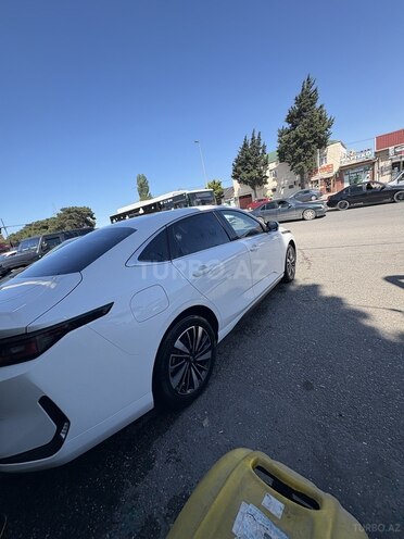 Changan Qiyuan A05-4