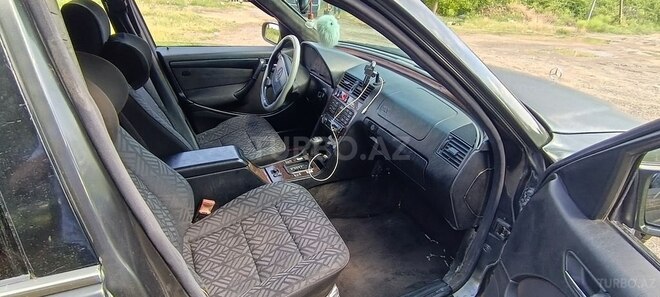 Mercedes C 220-9