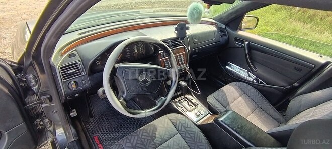 Mercedes C 220-8