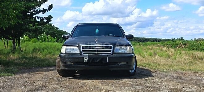 Mercedes C 220-1