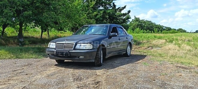 Mercedes C 220-12