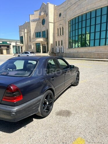 Mercedes C 180-5