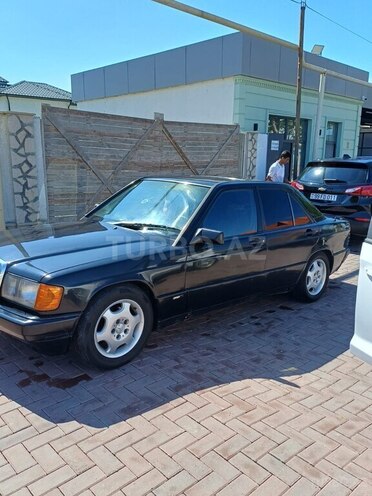 Mercedes 190-6