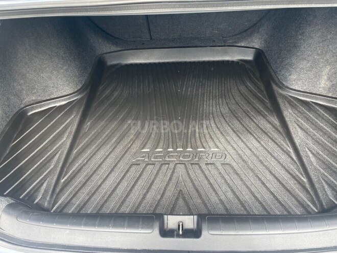 Honda Accord-6
