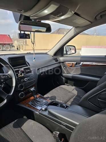Mercedes C 230-11