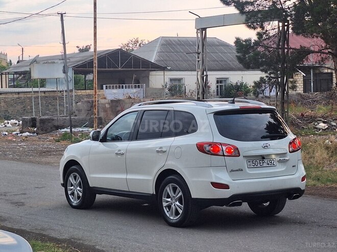 Hyundai Santa Fe-10