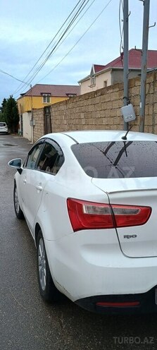 Kia Rio-4