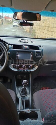 Kia Rio-6