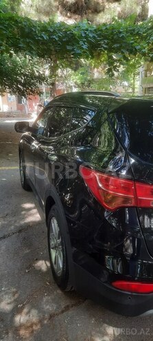 Hyundai Santa Fe-5
