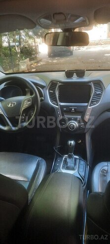 Hyundai Santa Fe-8