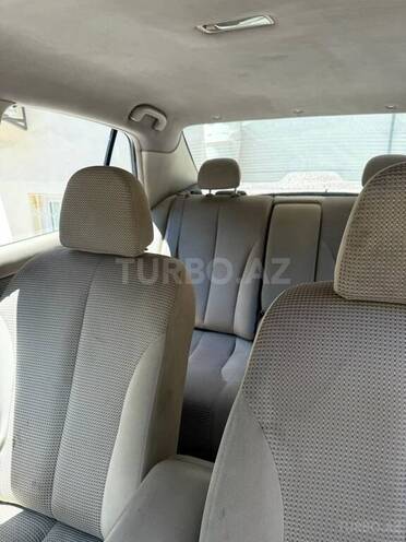 Nissan Tiida-5