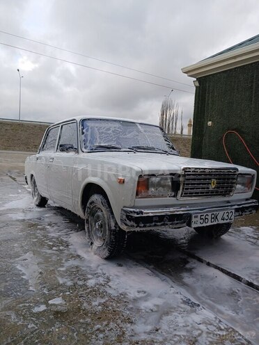 LADA (VAZ) 2107-1