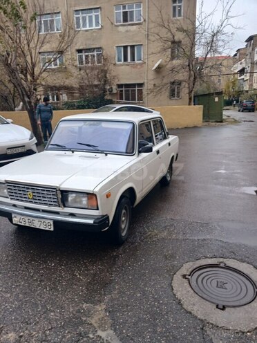 LADA (VAZ) 2107-10