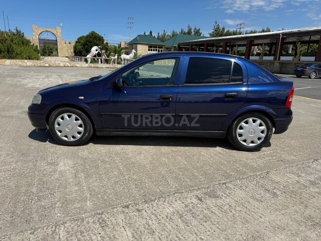 Opel Astra-10