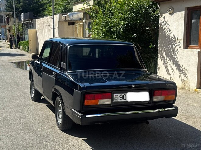 LADA (VAZ) 2107-4