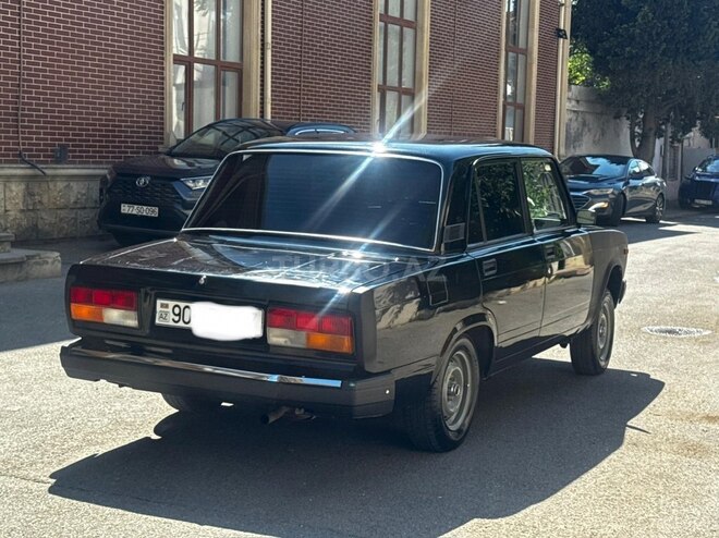 LADA (VAZ) 2107-8