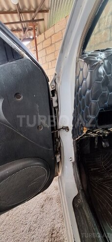 Hyundai Accent-7