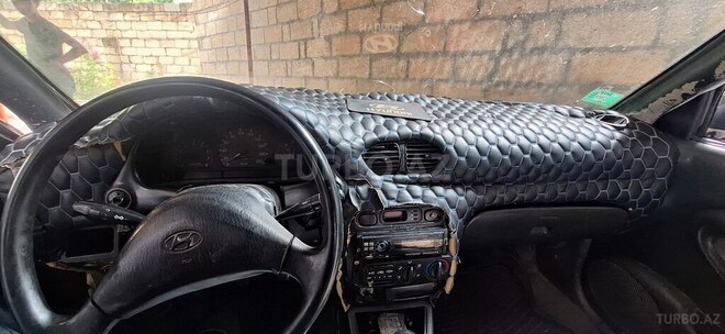 Hyundai Accent-9