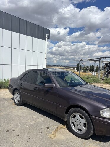 Mercedes C 180-3