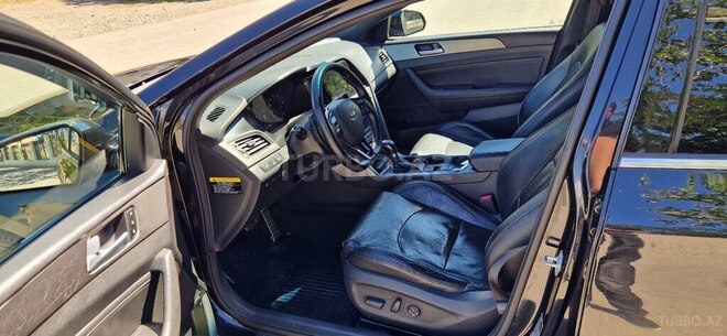 Hyundai Sonata-9