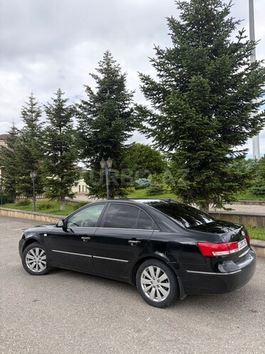 Hyundai Sonata-4