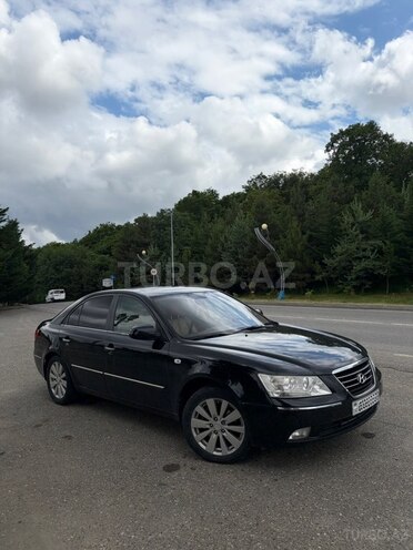 Hyundai Sonata-1