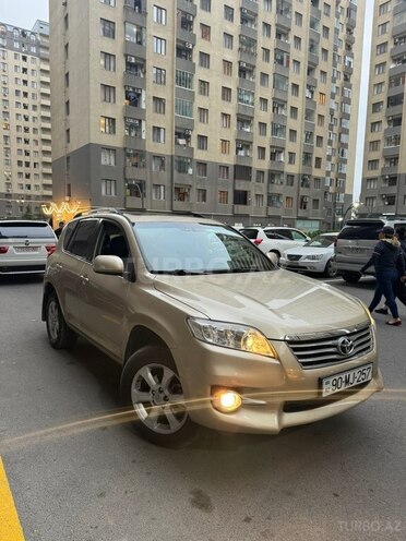 Toyota RAV4-2