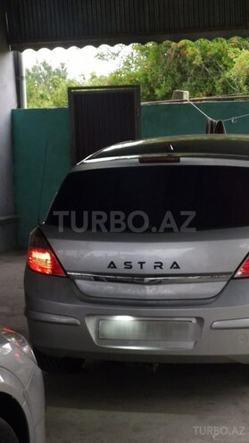 Opel Astra-2