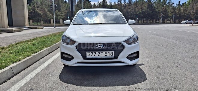 Hyundai Accent-1