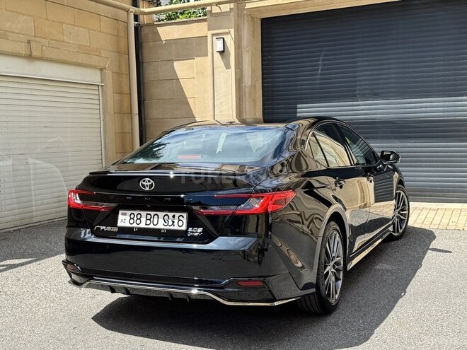 Toyota Camry-9