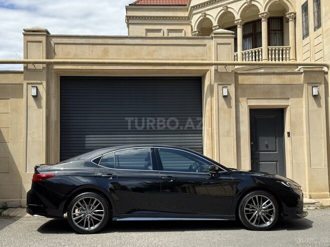 Toyota Camry-8