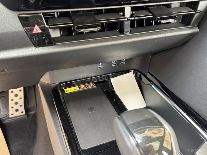 Toyota Camry-13