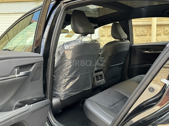 Toyota Camry-14
