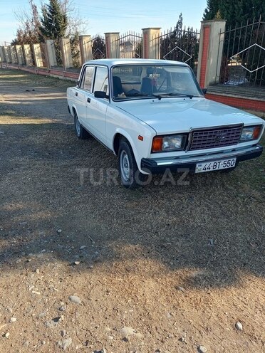 LADA (VAZ) 2107-2