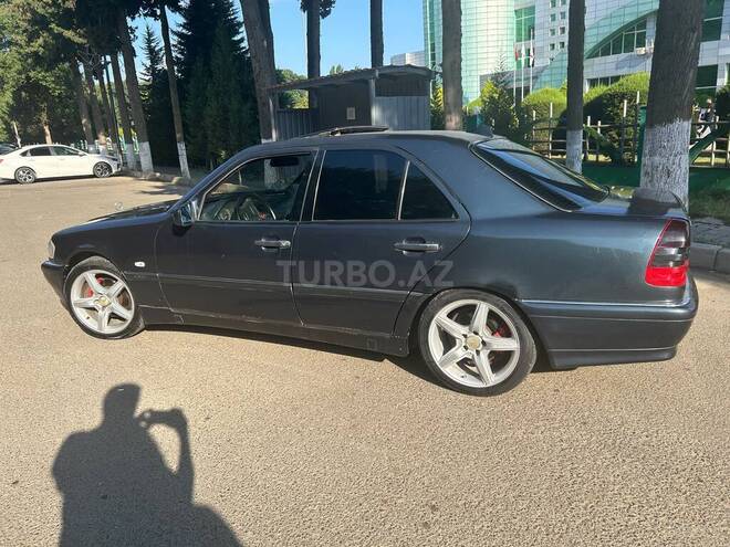 Mercedes C 240-4