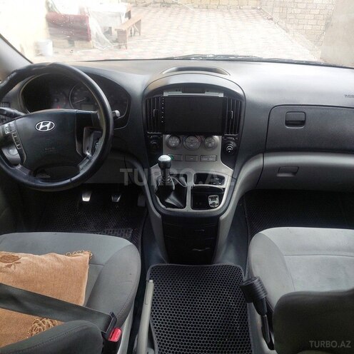 Hyundai H-1-11