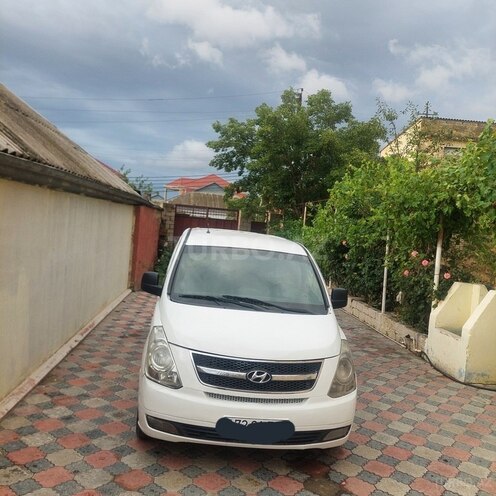 Hyundai H-1-8