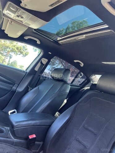 Volkswagen Passat-12