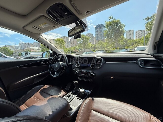 Kia Sorento-8