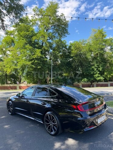 Hyundai Sonata-11