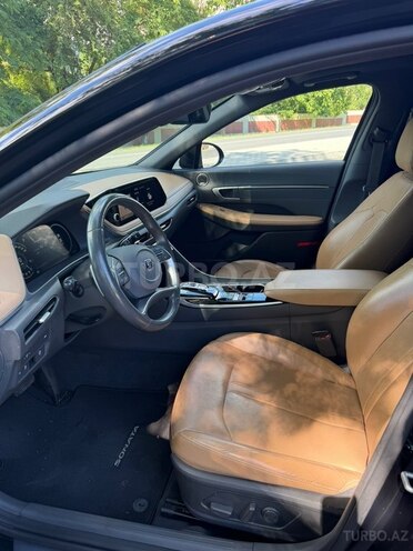 Hyundai Sonata-13