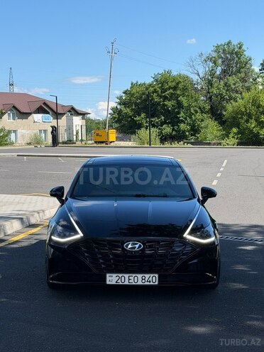 Hyundai Sonata-1
