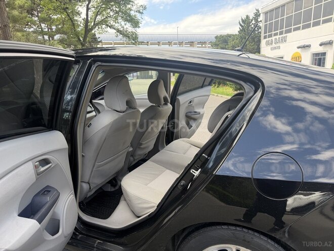 Honda Insight-11