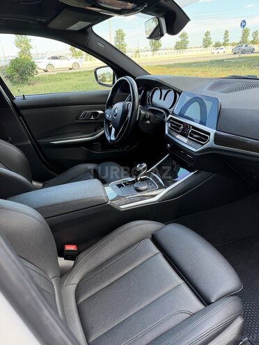 BMW 330-11