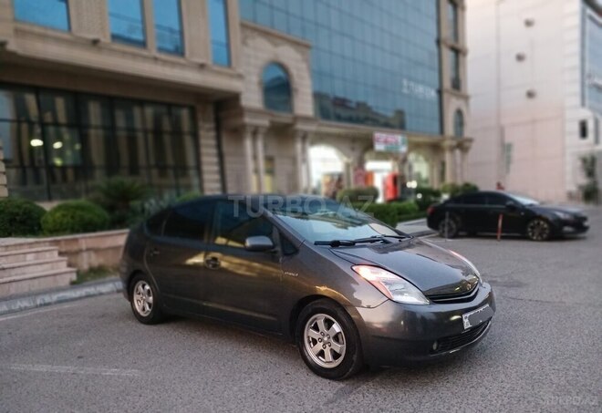 Toyota Prius-3