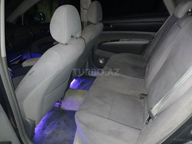 Toyota Prius-8