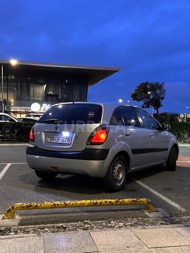 Kia Rio-4