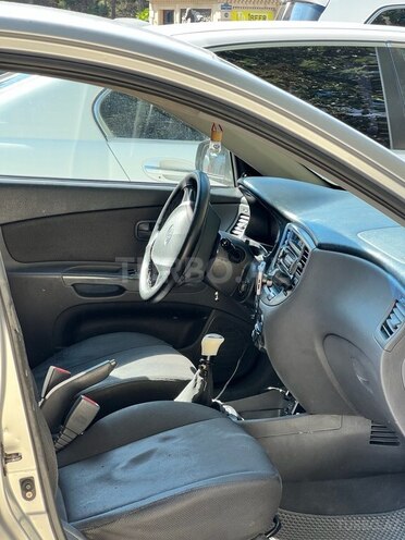 Kia Rio-9