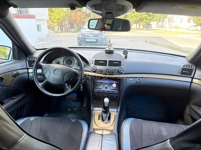 Mercedes E 220-3